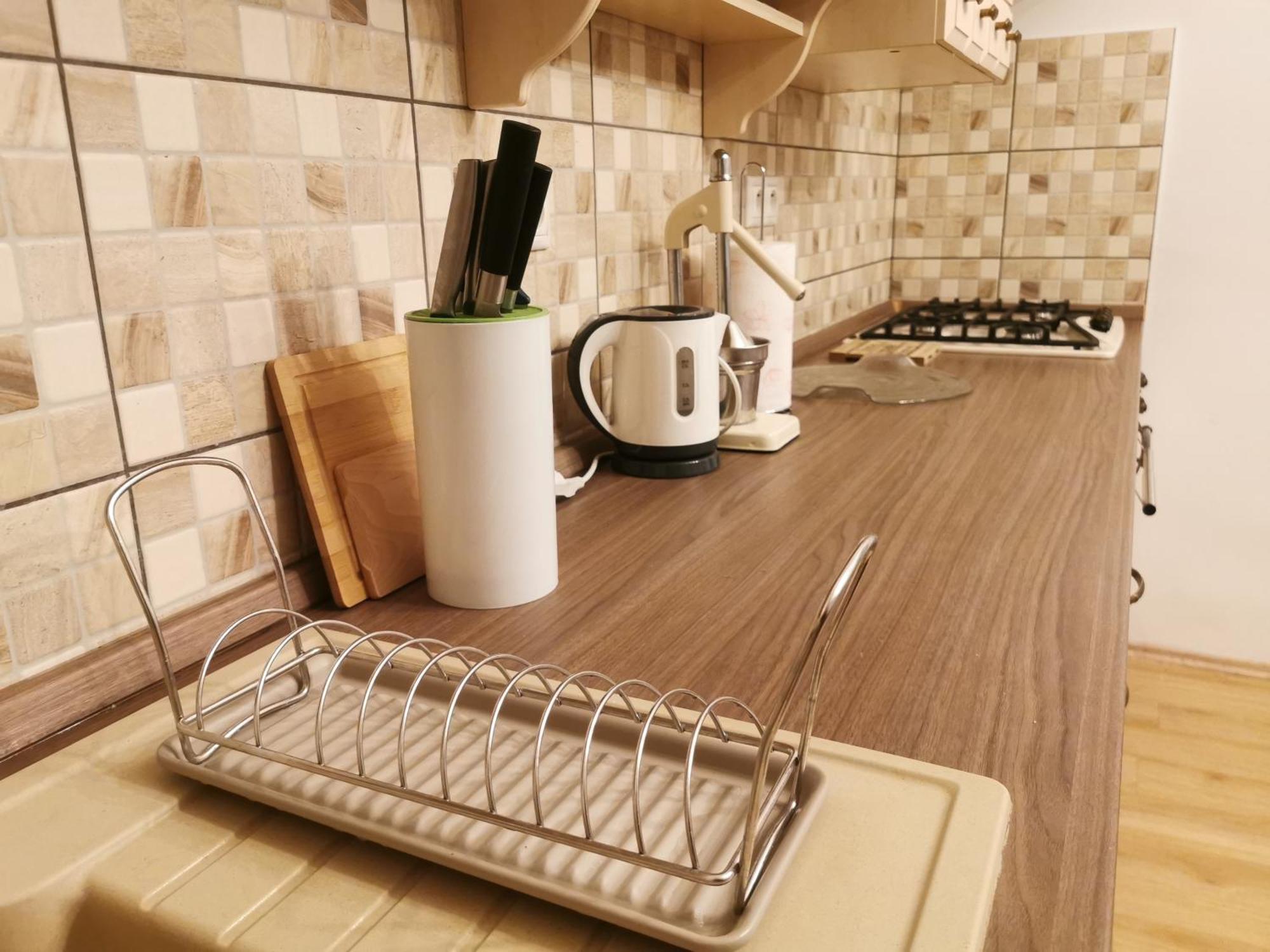Cozyhome The Castle Apartment - Spacious, Quiet, High Ceiling Bratislava Ngoại thất bức ảnh